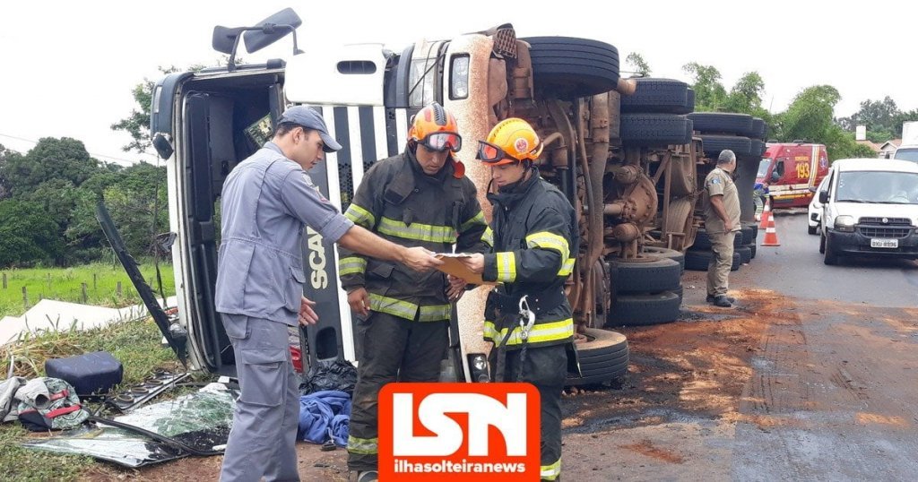 ilha-solteira-news-carreta-mdf-tomba-rodovia