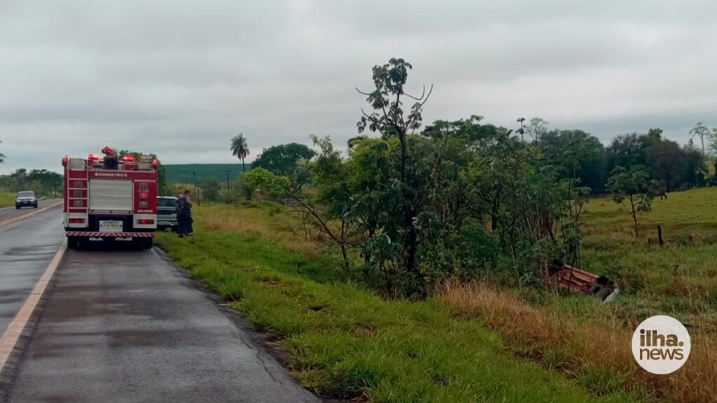 ilha-news-capotamento-rodovia-dos-barrageiros-sp-595-acidente-em-ilha-solteira