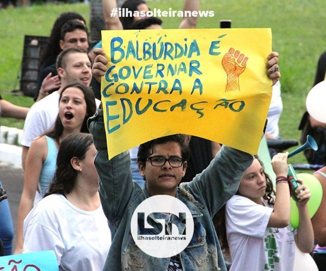 ato-em-defesa-da-educacao-ilha-solteira-news-6 ato-em-defesa-da-educacao-ilha-solteira-news-6