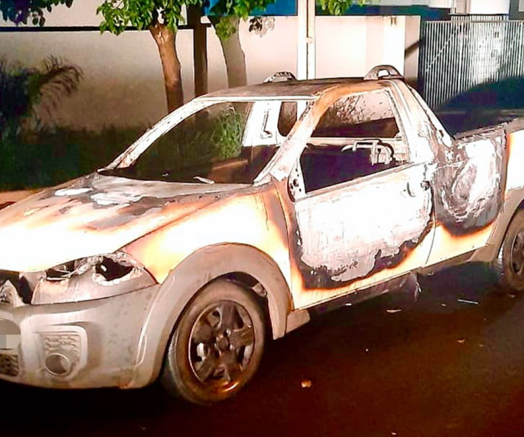 carro-roubado-incendiado-ilha-solteira-news carro-roubado-incendiado-ilha-solteira-news