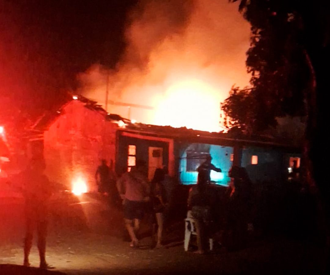 ilha-news-incendio-casa-cinturao-verde-ilha-solteira