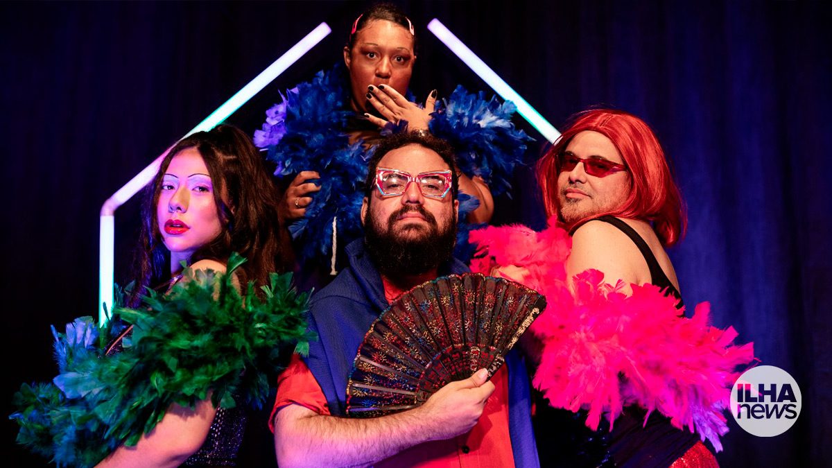 ilha-news-sapo-cobra-teatro-ilha-solteira