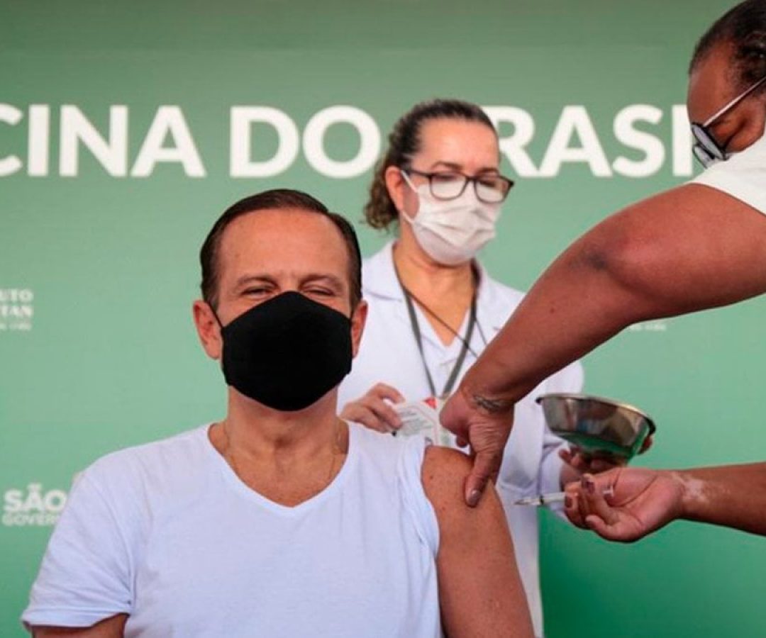 joao-doria-obriga-servidores-estaduais-comprovar-vacina-ilha-solteira-ilhanews