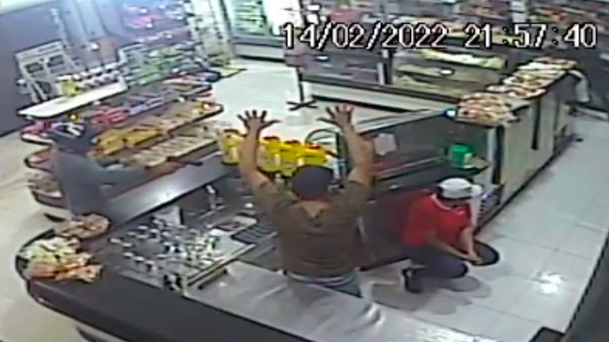 ladroes-armados-assaltam-roubam-padaria-conveniencia-ilha-solteira-ilha-news