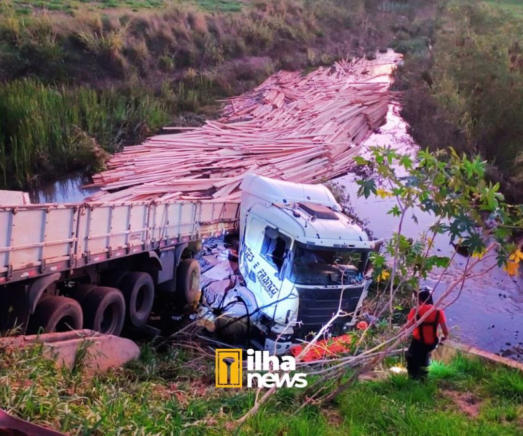 morre-motorista-acidente-rotatoria-ilha-solteira-news