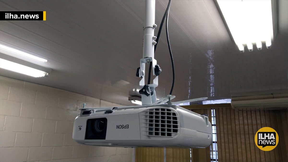 projetores-salas-aulas-escolas-ensino-infantil-ilha-solteira-news